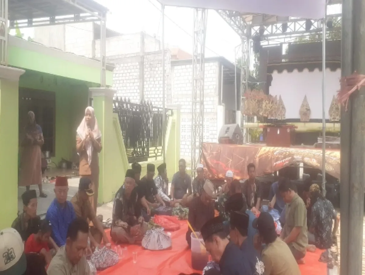 Sedekah Bumi Dusun Kemendung Desa Ngembung, Warga Kompak Lestarikan Tradisi dan Budaya Leluhur