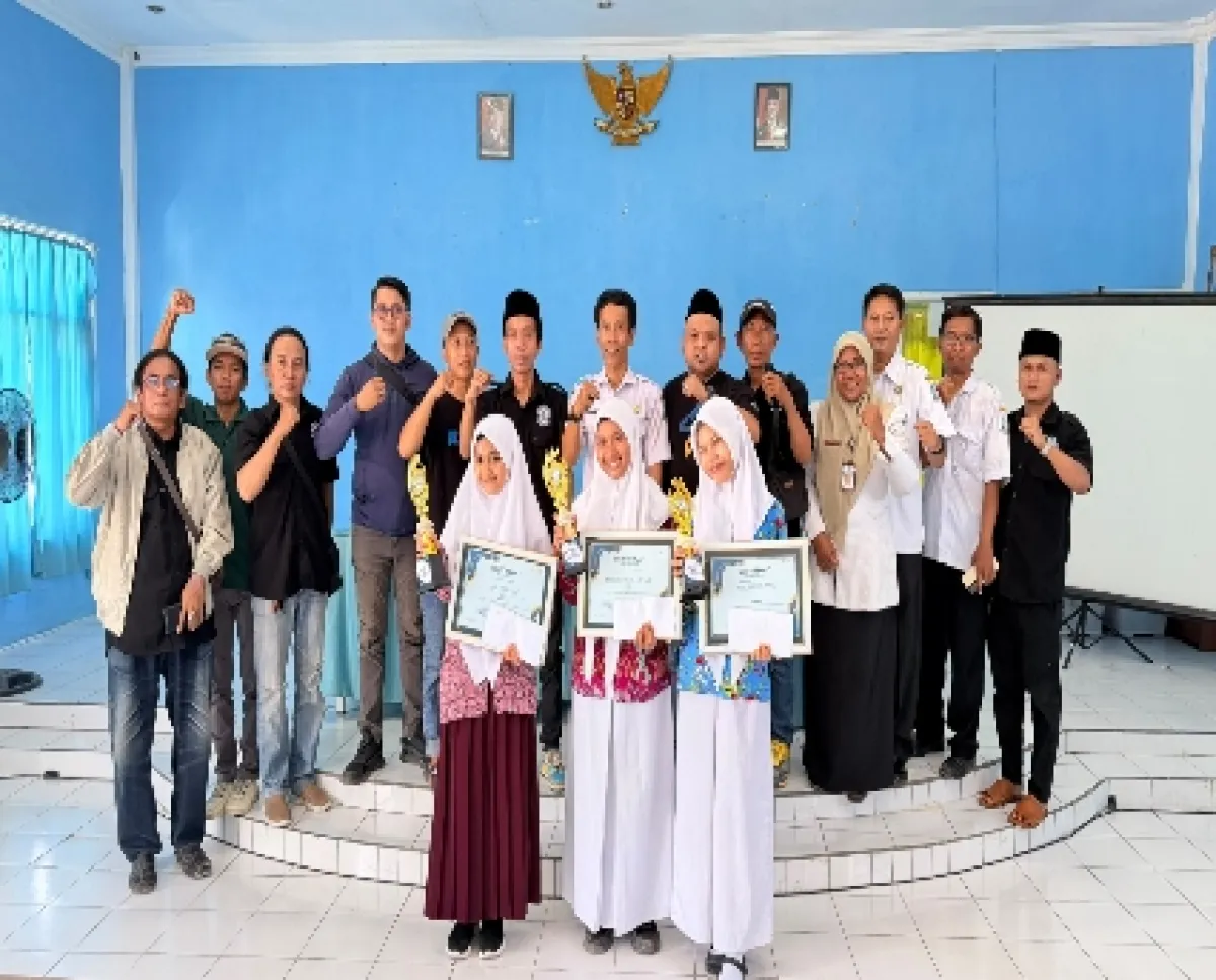 Diknas Sampang - Insan Pers Sinergi, Dukung Lomba Cipta dan Puisi di HUT PJS ke 5 Tahun