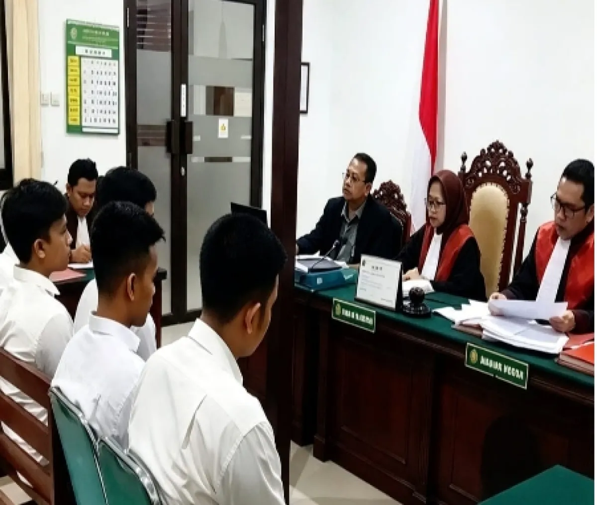 Aniaya Terhadap Yuniornya, Lima Mahasiswa Hangtuah Dihukum 10 Bulan Dipenjara, Hakim Perintahkan Segera Dipenjara