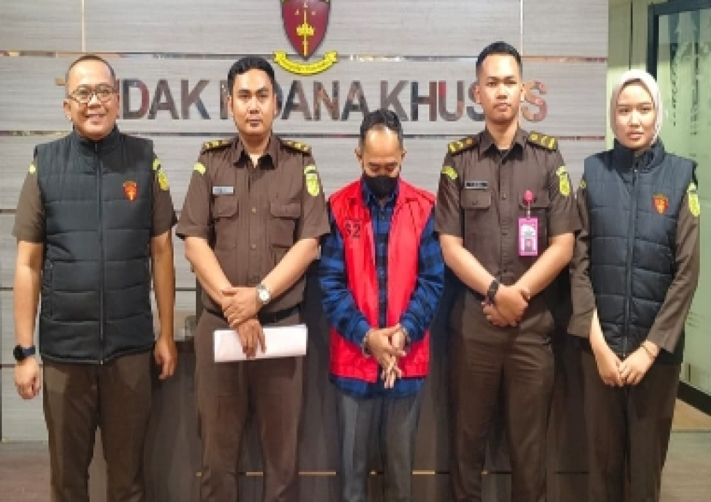 Kejati Jatim Tetapkan Tersangka Baru Korupsi BSPS Sumenep, AHS, Tenaga Ahli DPR RI 2019–2024 Ditahan