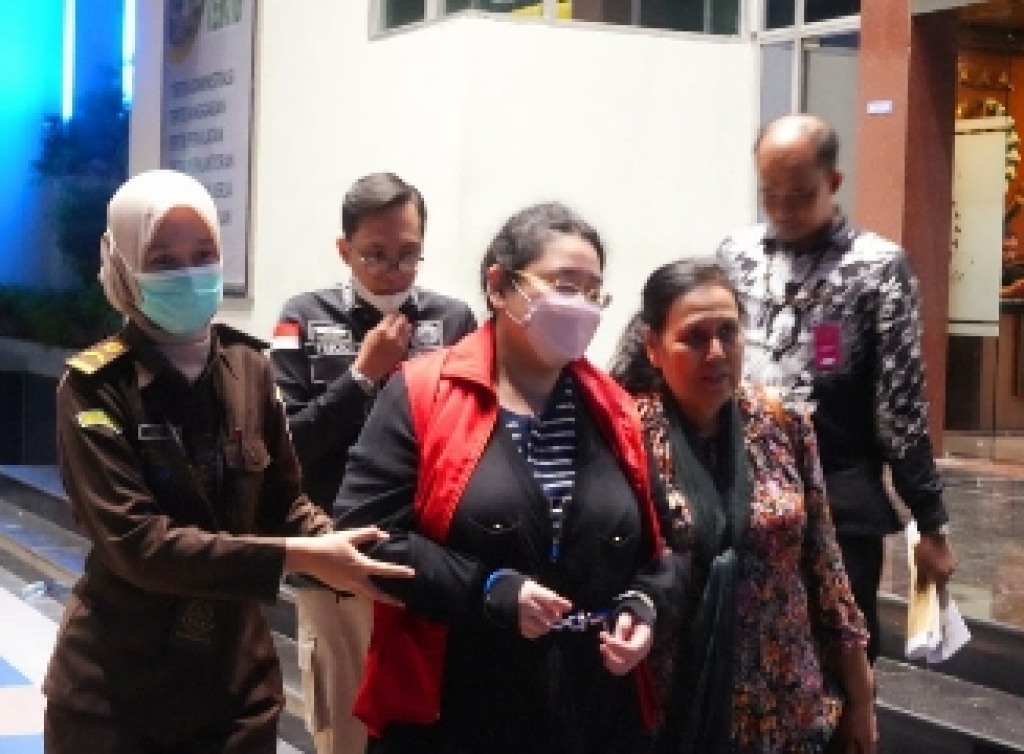 Kejati Jatim Tahan Tersangka Baru Korupsi Sarpras SMK Rp157,6 Miliar, Dirut PT. BJS Diciduk di Apartemen Menteng Park