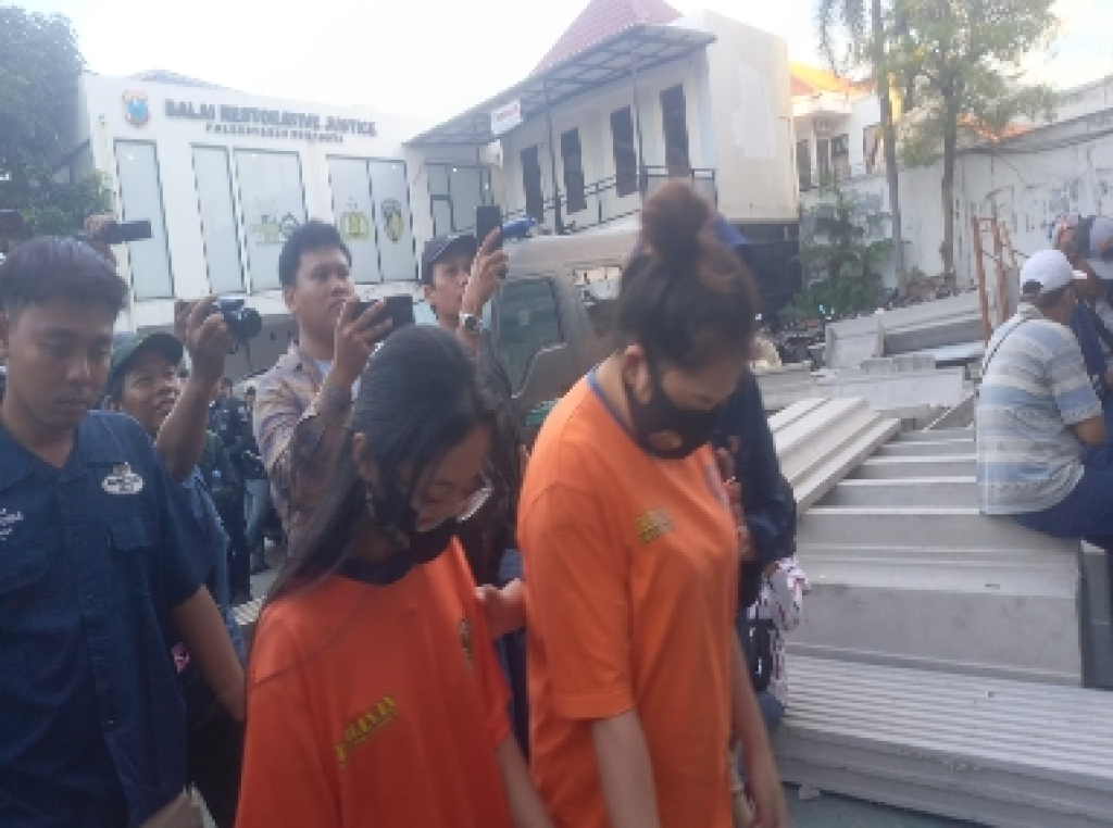 Perempuan 31 Tahun di Surabaya Dibekuk Usai Kunci Kakek 80 Tahun di Apartemen dan Gasak Rp1,8 Miliar