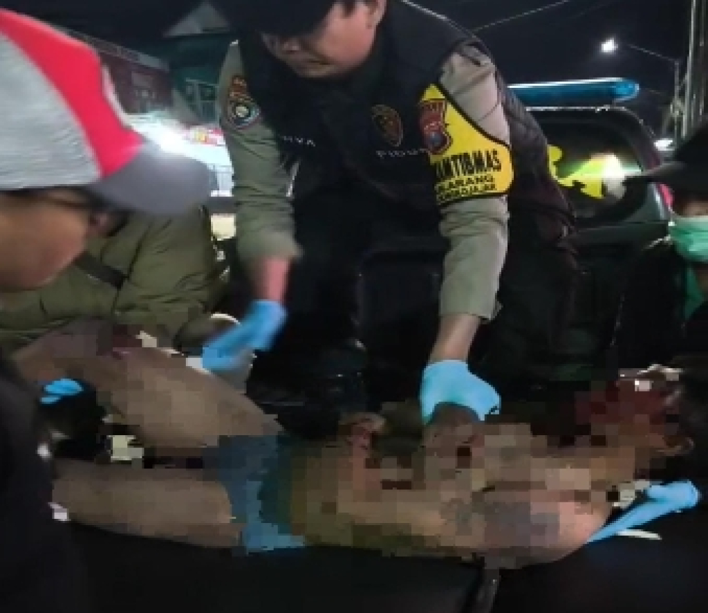 Tepergok Gasak Motor dalam Rumah, Pria Asal Sumberpitu Diamuk Massa