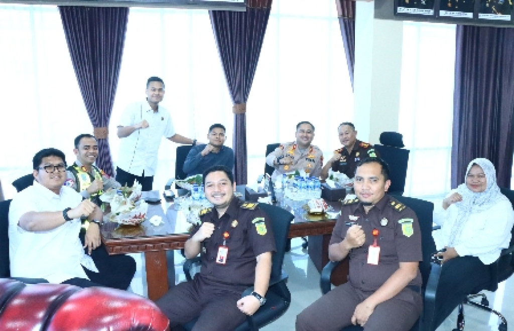Kapolres Gresik Perkuat Sinergi Penegakan Hukum Melalui Silaturahmi ke Kejari Gresik