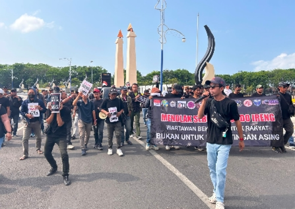 Aksi Damai di DPRD Sampang, Wartawan Desak Presiden Prabowo Minta Maaf atas Pernyataan "Londo Ireng"