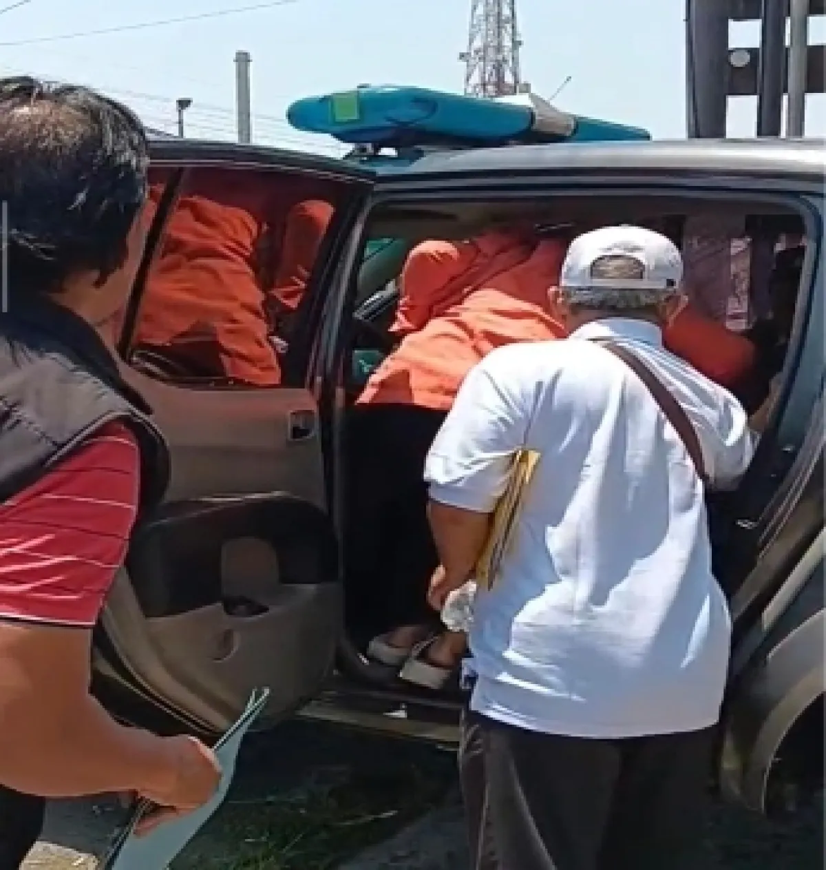 Menangis di SPKT, Perempuan di Gresik Mengaku Diancam DC Pinjol dan diperas Hingga Rp3 Juta