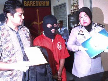 Tas Tetangga di Embat, Hayyi (37) di Gelandang Masuk Bui