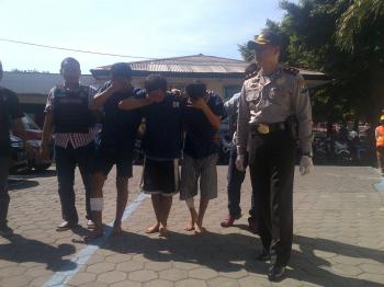 Sukses di 14 TKP, Akhirnya Tiga Penjahat Dilobangi Betisnya, 