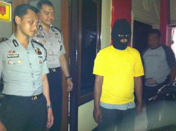 MENCURI BUAT BAYAR OBAT ANAK YANG SAKIT