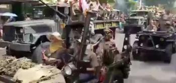 Ribuan Warga Surabaya Semarakan Parade Juang.