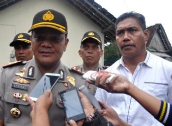 â€œKorupsi Pembangunan Pasarâ€ Kades Wringin Dijebloskan Kejeruji Besi Mapolres Bondowoso. 