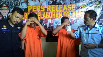 KP3 Tanjung Perak Tahan Pungguna dan Pengecer Sabu