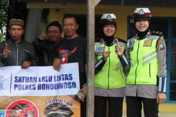 Satlantas Polres Bondowoso Sebar Anggota Polwan di Sejumlah Lokasi Rawan Laka
