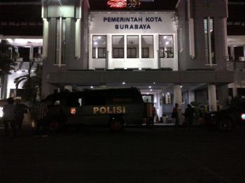 Ancam Ledakan Balai Kota, Ingin Dolly Dibuka Kembali. 