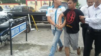 Berdalih Kencing "Lawyer" Kabur Dari Pemeriksaan Satreskoba Polretabes Surabaya