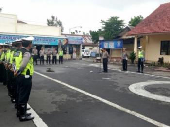 Kapolres Ajak Anggota Satlantas Mampu Menjadi Pelayan dan Pelindung Masyarakat 