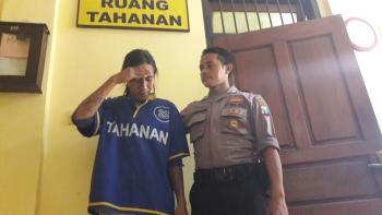 PengedarPil Setan di Jeblos kan Dalam Sel Polres Pasuruan