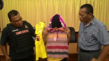 Bapak 8 Anak Ngutil 6 Kaos di Kapas Krampung Mall