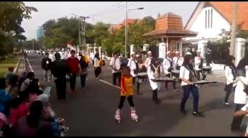 Pemkot Surabaya Gelar Karnaval Pelajar Bernuansa Islami