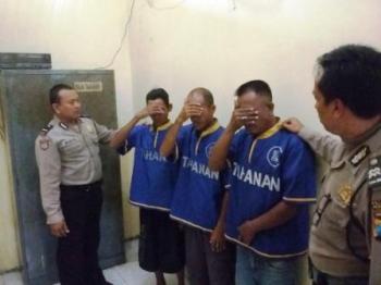 Pangkalan Judi Domino di Grebek Polres Pasuruan, 3 Pelaku Diamankan.