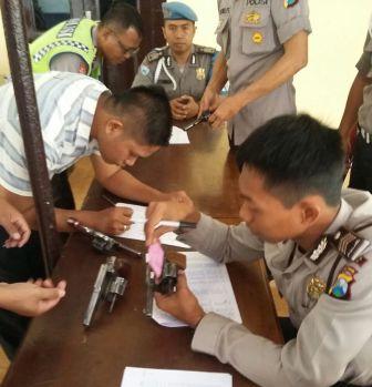 Propam Polres Pasuruan Periksa Pemegang Senpi Dinas
