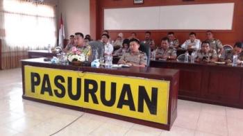Kapolres Pasuruan Pimpin Giat Vidcon Bersama Wakapolri Di Ruang Eksekutif Polres Pasuruan.