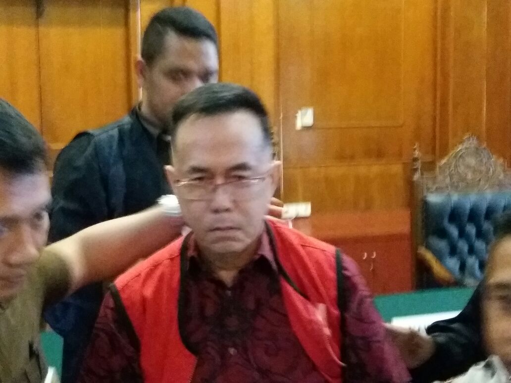 Eksepsi Dikabulkan, Henry J Gunawan Jadi Tahanan Kota
