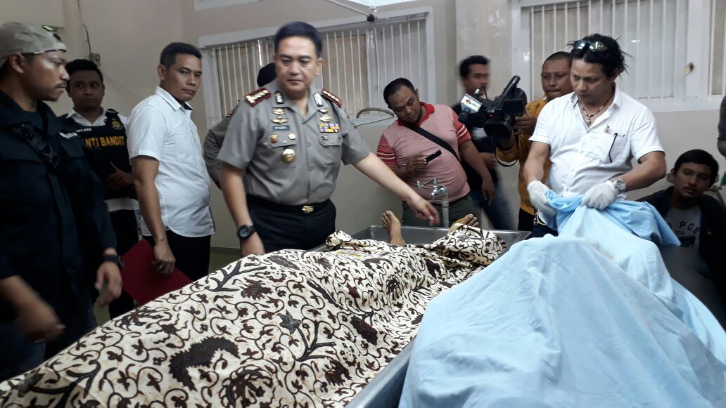 M. Iqbal: Ojok Neko-Neko Nang Suroboyo, Lek Sik Kepingin Urip.