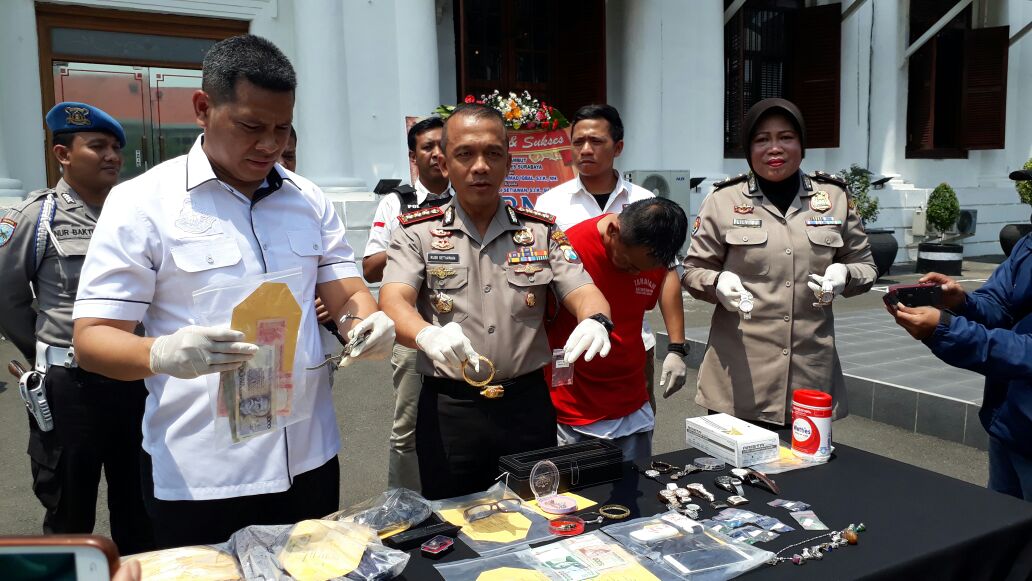 Gendam Pembantu, Pria ini Kuras Harta Senilai 4 Miliar.