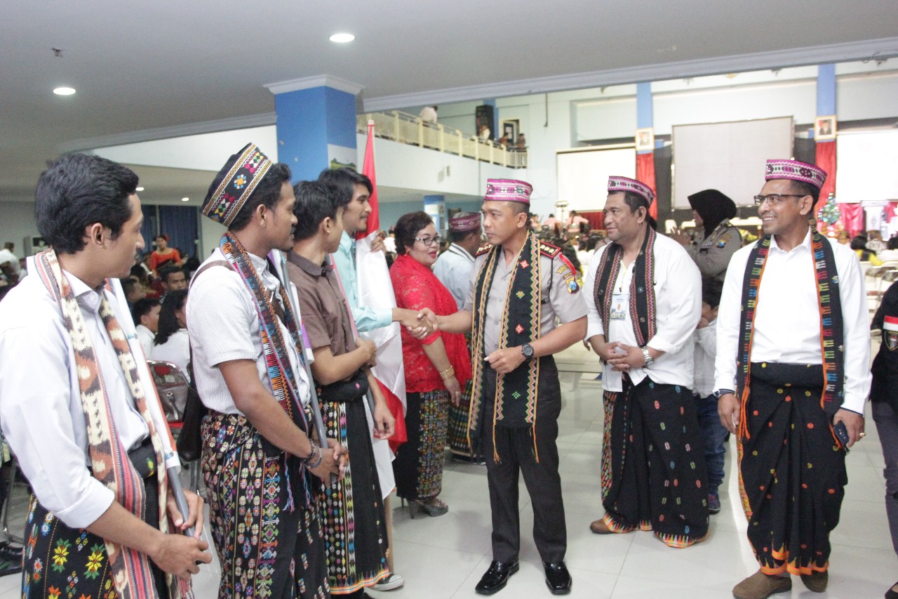 Jaga Keamanan Bersama, Kapolrestabes Surabaya Rangkul Warga Manggarai.