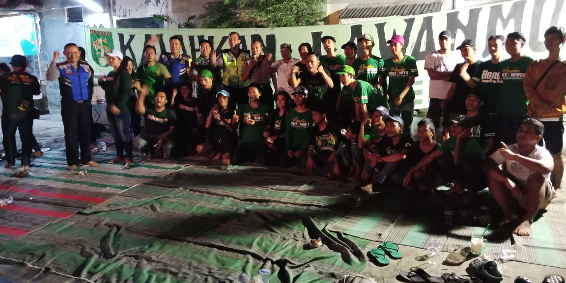 Polsek Sawahan Kumpulkan Bonek Wani Tertib