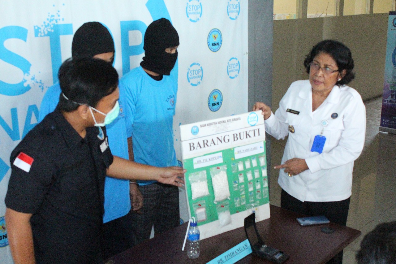 Temuan BNNK Surabaya, Seorang Ibu Ajak Nyabu Putri nya Yang Pelajar SMP.