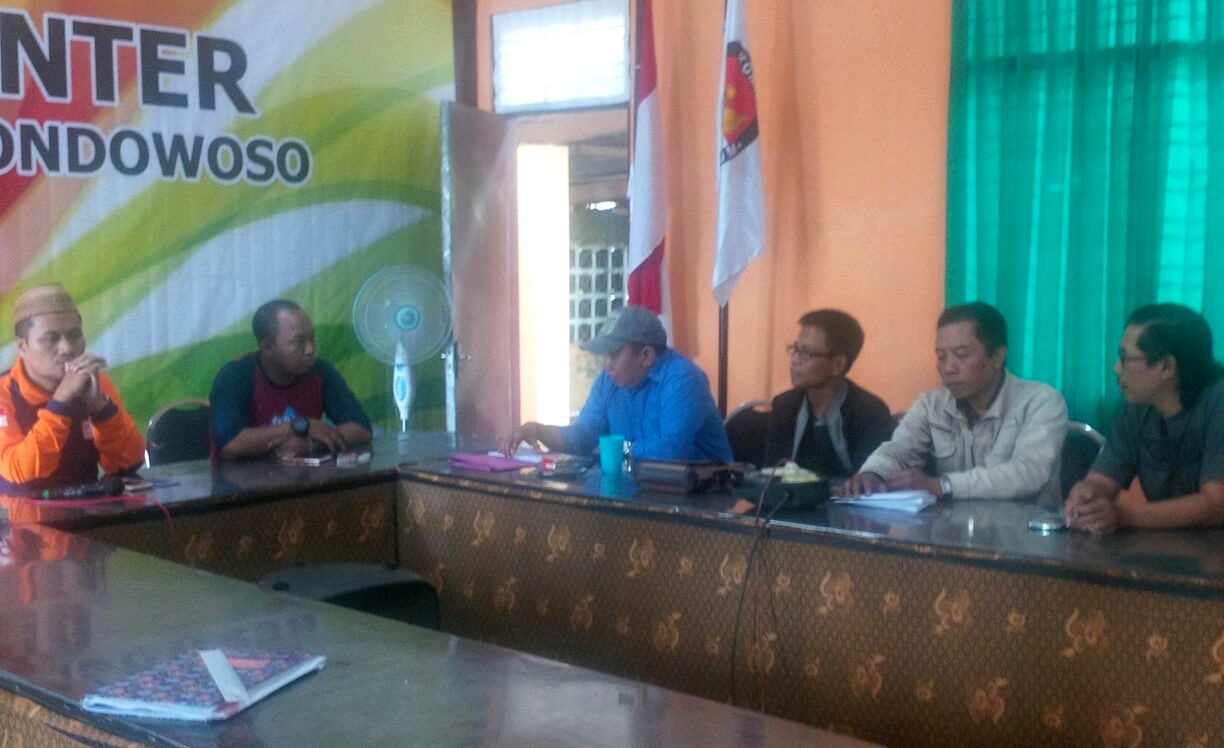 LSM Teropong Pertanyakan Keabsahan Ijazah Cabup, Pada KPUD Bondowoso.