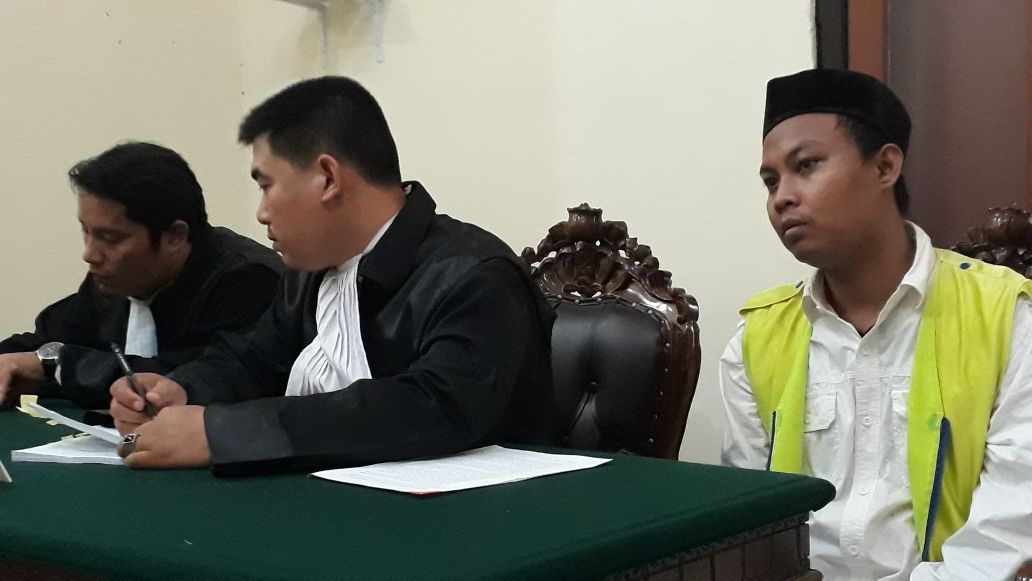 Sediakan Tempat Untuk Nyabu, Penjual Roti Bakar Disidangkan.