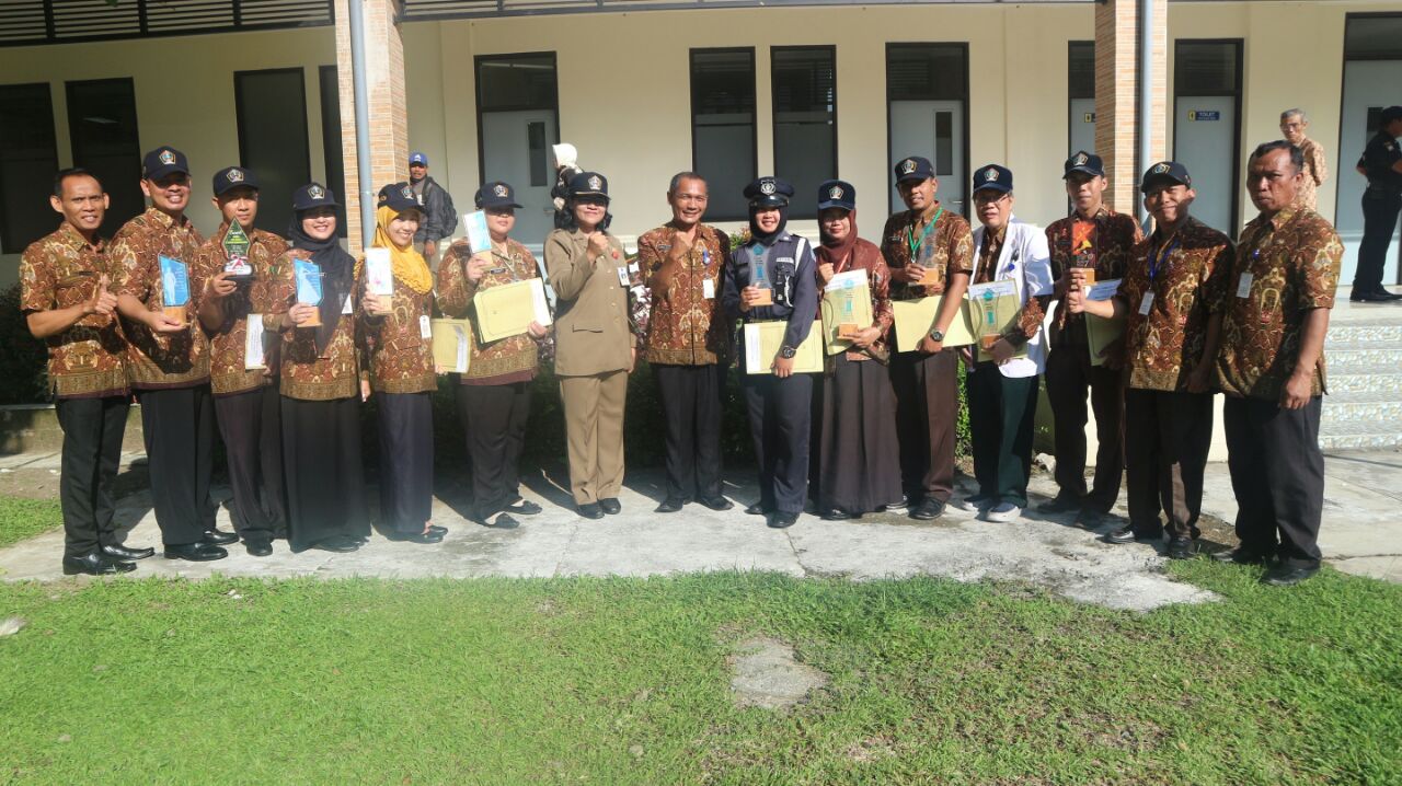 HUT RSUD Ngadi Waluyo ke 34, Tingkatkan Kekompakan dan Kebersamaan Demi Pelayanan Prima Pasien.