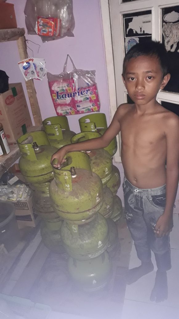 Simelon 3Kg Sulit Didapat di Pasuruan, Hiswana Migas Tutup Mata.