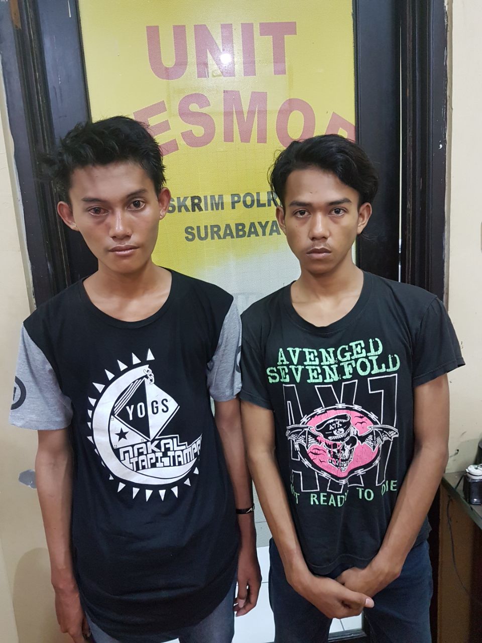 Pura-Pura Tanyakan Alamat, 2 Pria Ini Rampas HP Korban.
