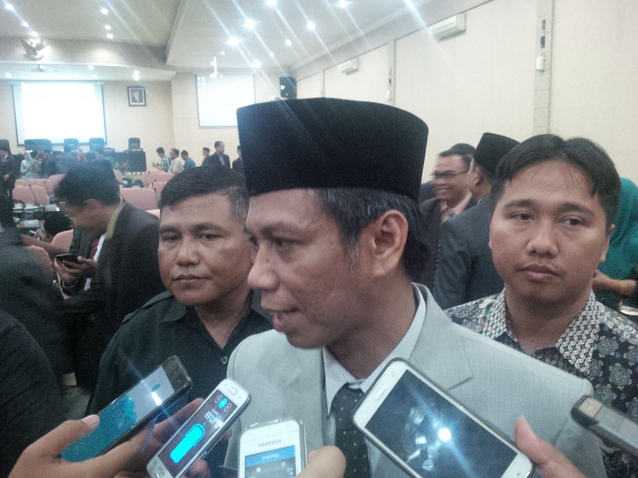 Ditanya Tentang KPK, Bupati Bondowoso Langsung Pergi