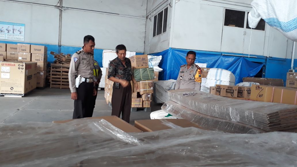 Kasat Lantas Polrestabes Surabaya, Sosialisasi Waspada Pengiriman Bahan Peledak Pada Ekspidisi