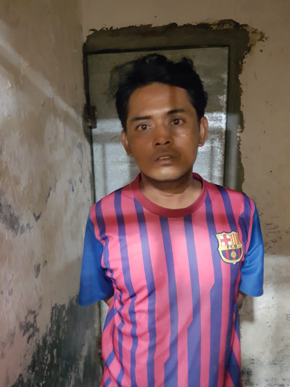 Asyik Nyabu di Kamar Kost, Pria Ini di Grebek Polisi.