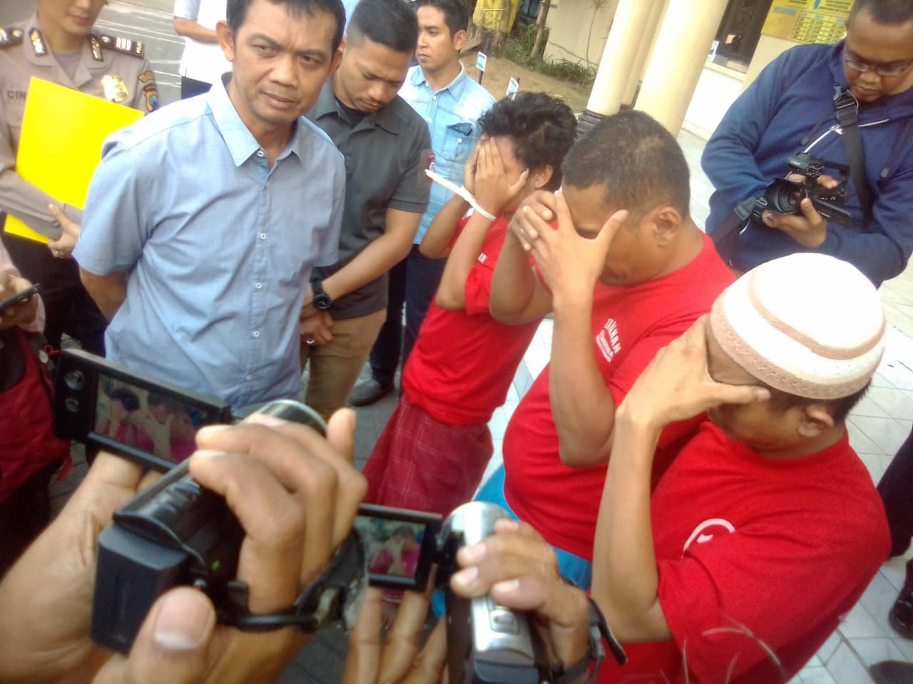 Kado Lebaran, AKBP Sudamiran Tangkap 3 Buron Pembunuhan di Educity Bermotif Hutang Narkoba.
