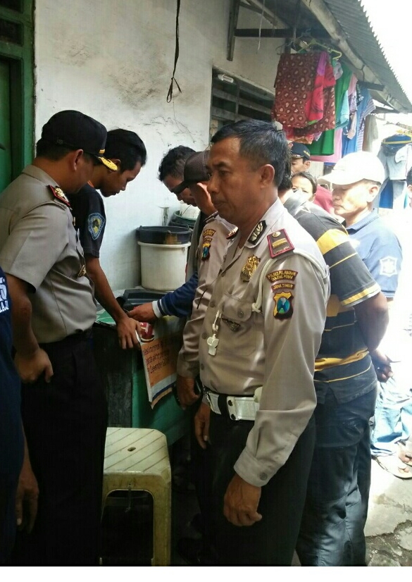 Giat Yustisi, Polsek Asemrowo Jaring Puluhan Orang Tak Beridentitas.
