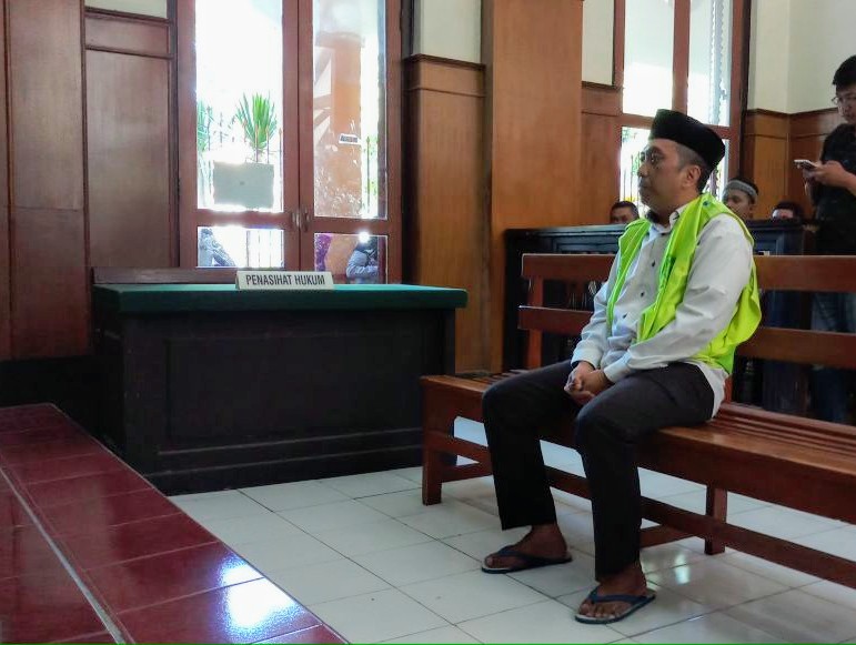 Gelapkan Dana Infaq, Takmir Masjid Al Ghuroba di Vonis 2,5 Tahun.