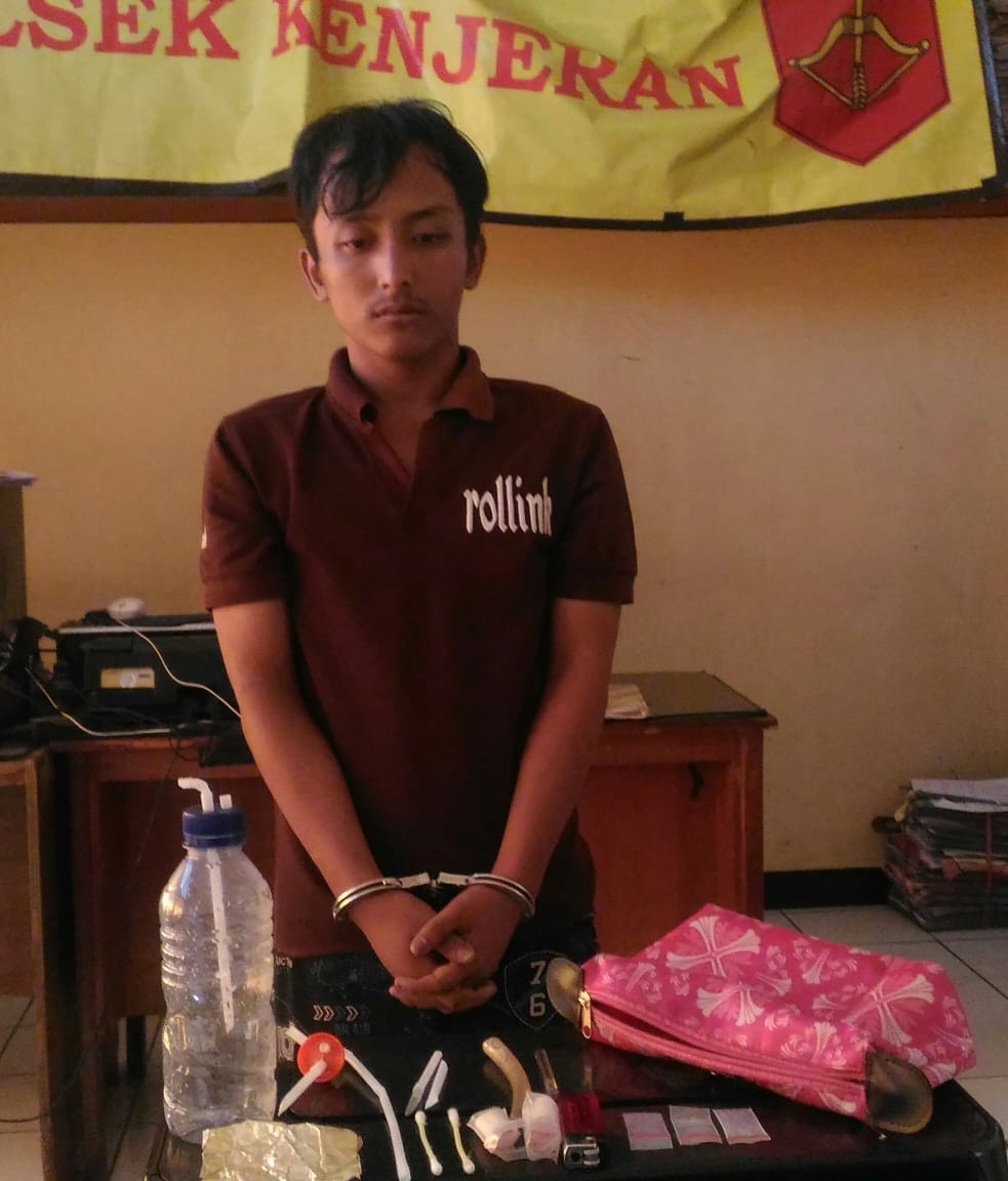 Kedapatan Bawa Sabu, Warga Sidotopo di Tangkap Polsek Kenjeran.