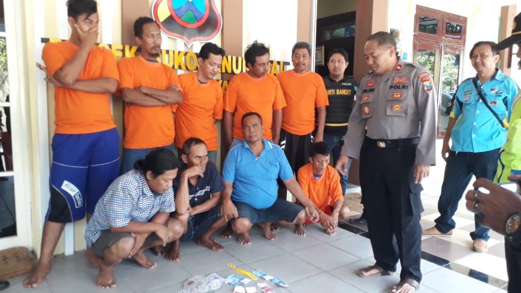 Dalam Sepekan, Polsek Sukomanunggal Ringkus 9 Penjudi.