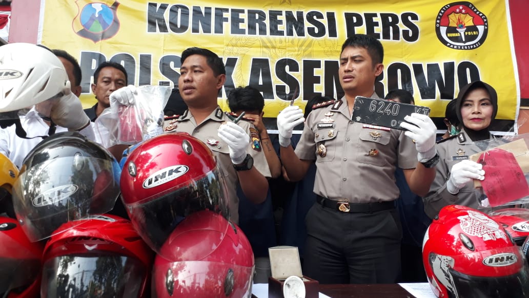 Polsek Asemrowo Bekuk Penadah Sepeda Motor dan Helm.