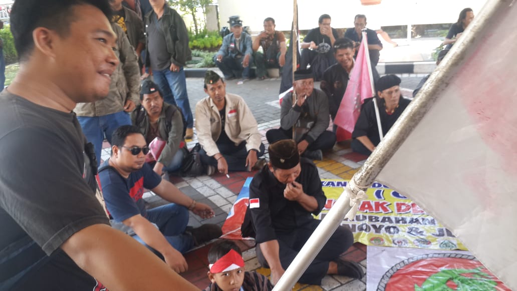 GPRS Kembali Demo Tolak Pergantian Nama Jalan, di DPRD Surabaya.