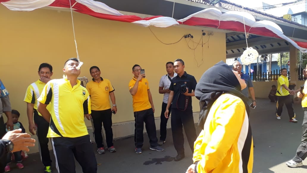 Peringati HUT RI ke 73, Polres Pelabuhan Tanjung Perak Gelar Berbagai Lomba.