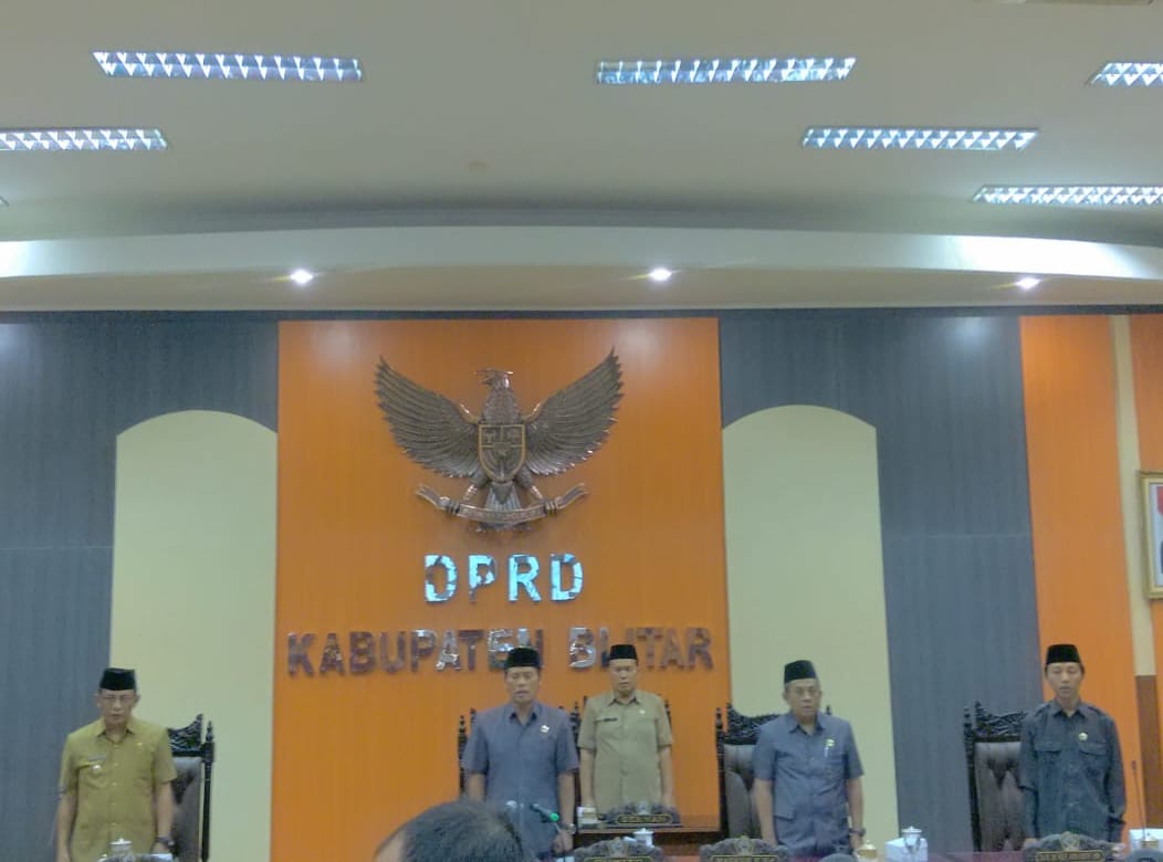 Fraksi PDIP Kabupaten Blitar, Menyoal Pengangkatan PLT Dinas PU PR Saat Pandangan Umum.