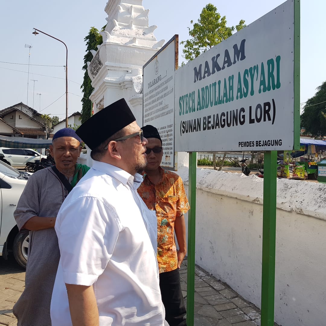 Kaum Milenial di Ajak La Nyalla, Serap Teladan Dari Para Wali. 